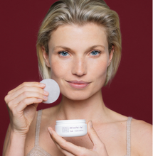 Load image into Gallery viewer, Lady with AHA Facial Peel 