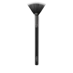 Kiko Milano - Face Powder Fan Brush (12) - mystic-beauty-international-make-up-store
