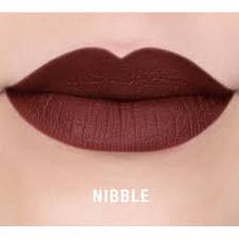 Load image into Gallery viewer, Morphe Nibble Lipstic Mystic Beauty SA